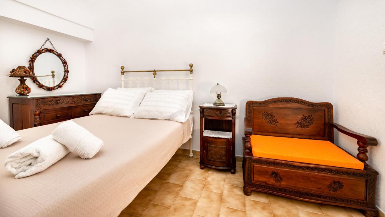 Authentic Santorinian Home Experience Fira (Santorini) Exterior foto